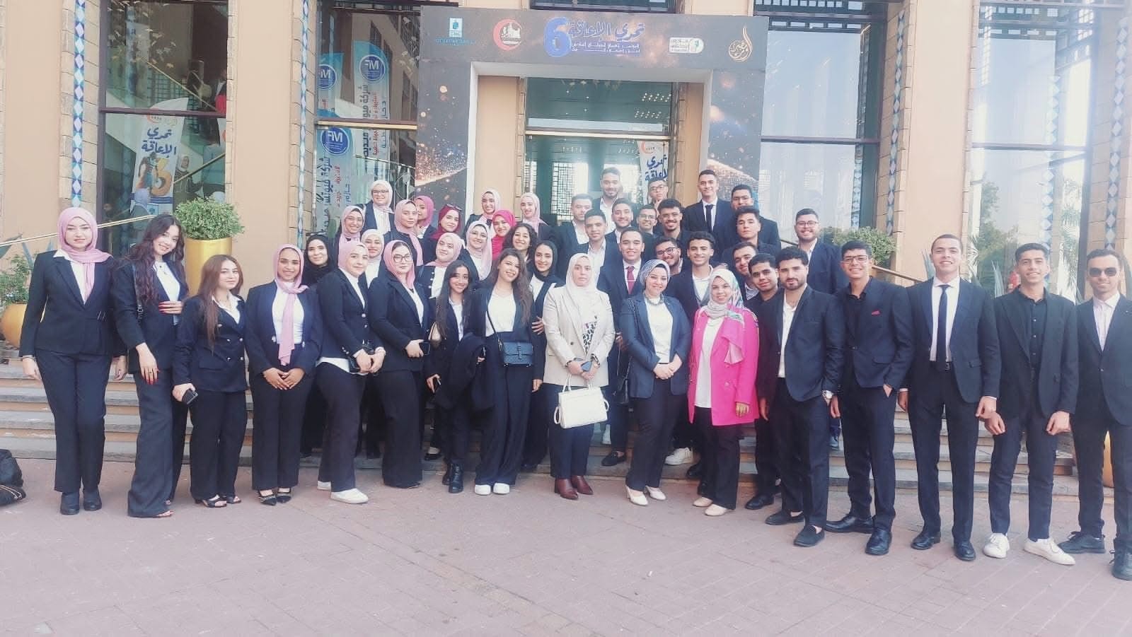 مشاركة طلاب كلية العلاج الطبيعي في المؤتمر الدولي السادس للعلاج الطبيعي والتأهيل: "تحدي الإعاقة"